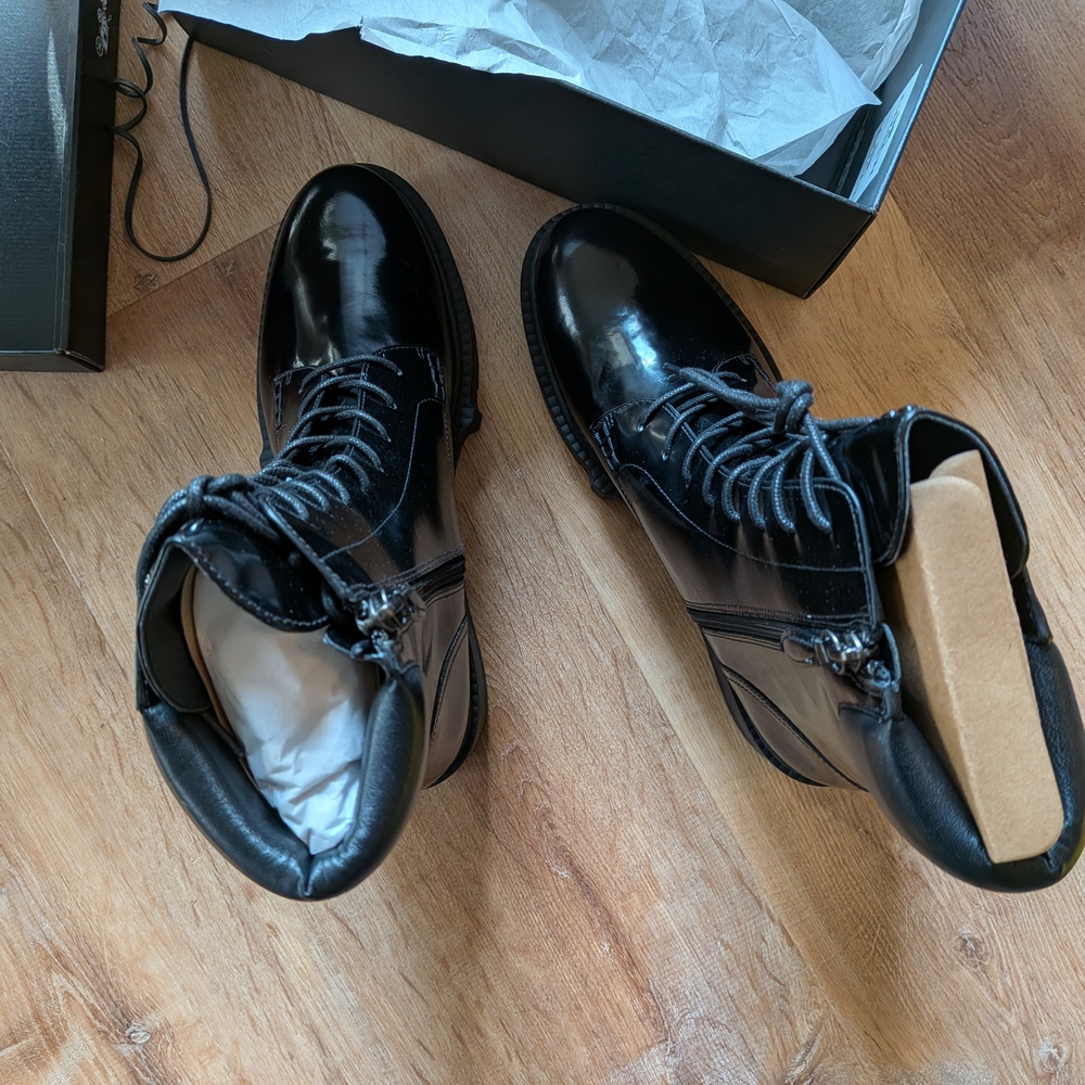BNIB Coach Women’s Boots Leighton - Picture 6 of 8